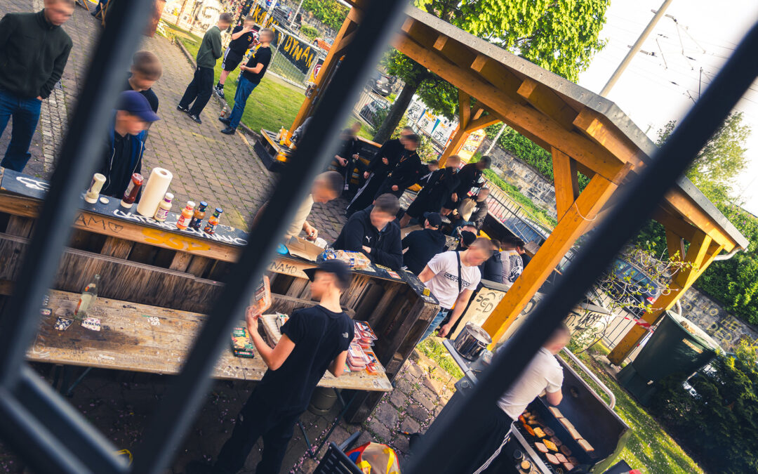Leinwand-Workshop im Mittwochstreff gestartet